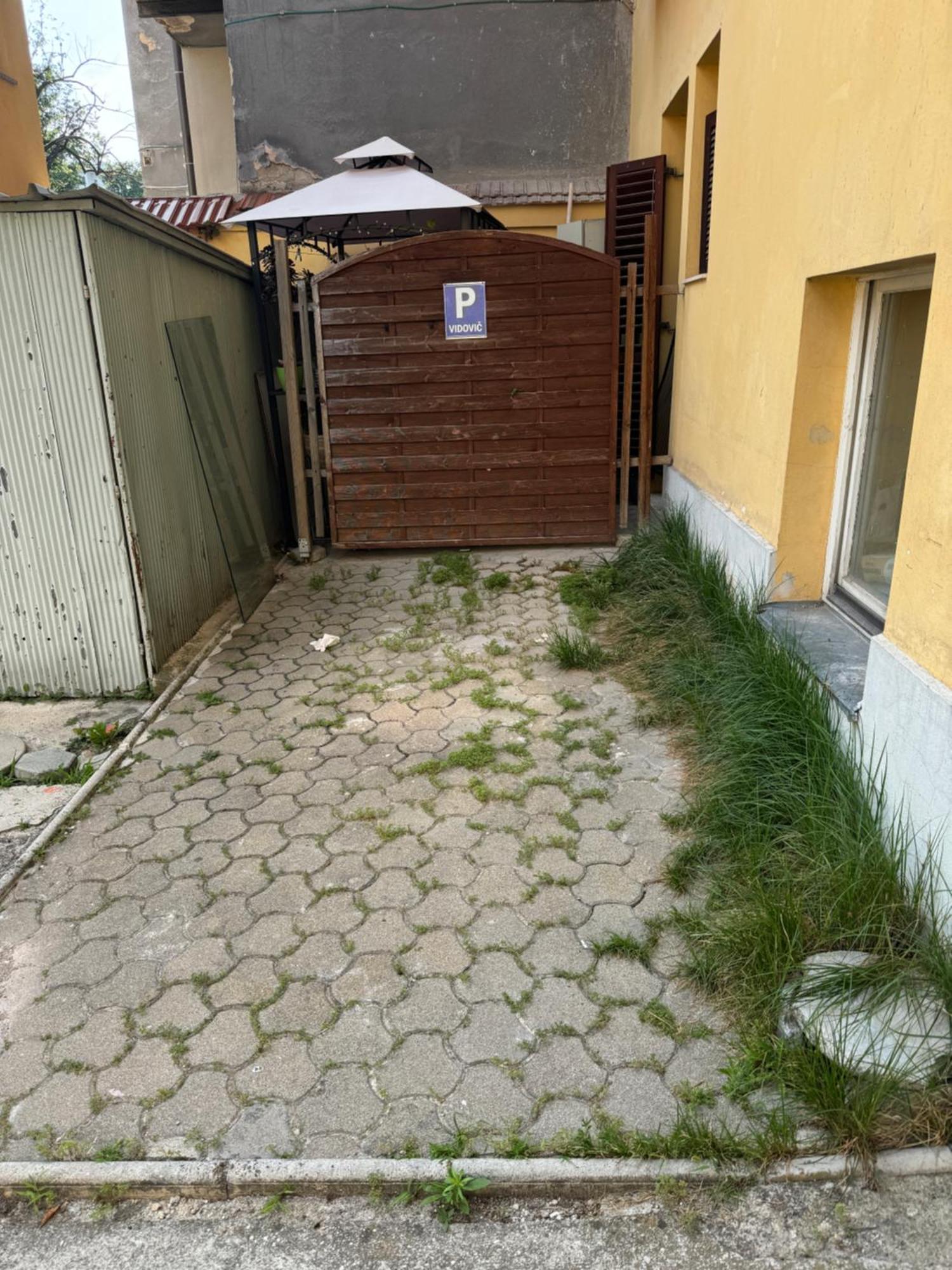 Beerpartment With Parking